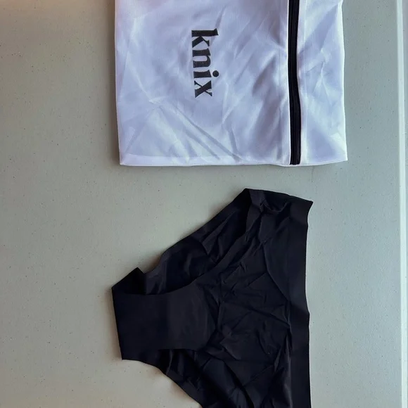 KNIX teen (3 pack) only 1 bag - Picture 3 of 3